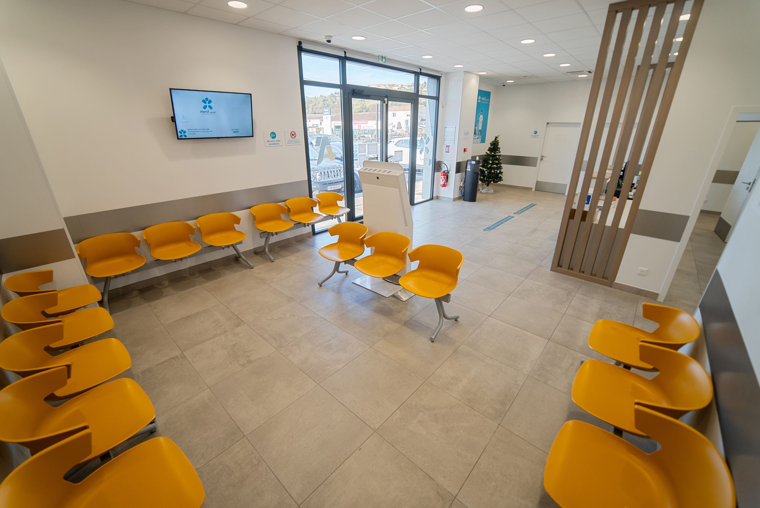 pole-sante-montauroux-salle-attente
